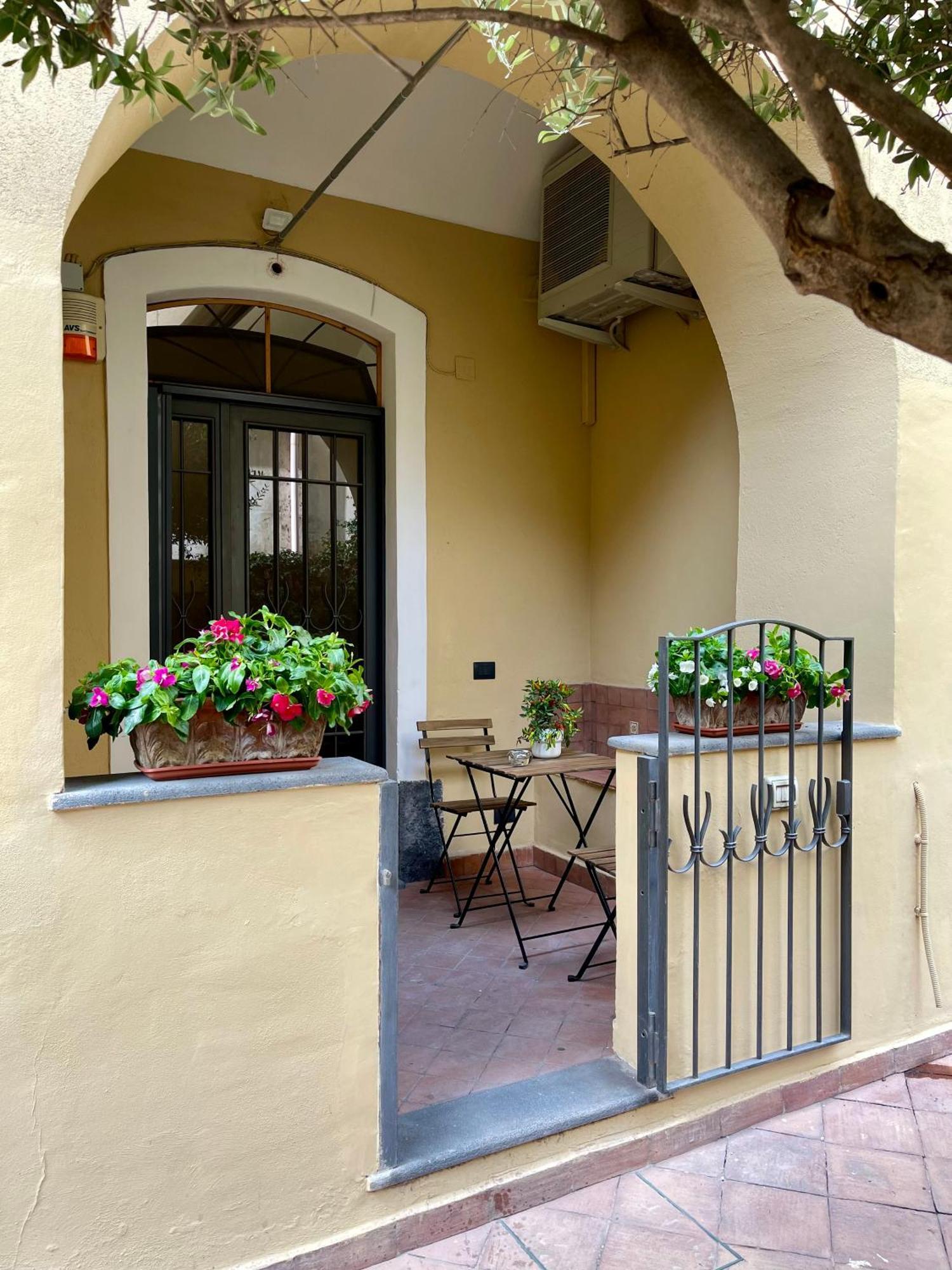 Your Apartment Sicily カターニア エクステリア 写真