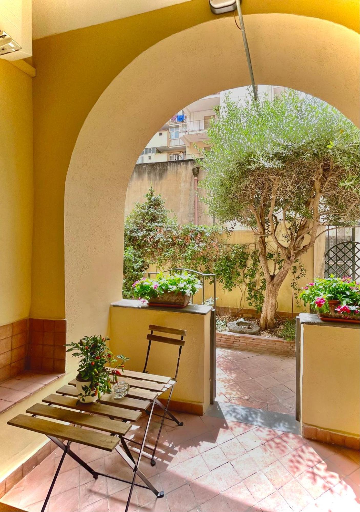 Your Apartment Sicily カターニア エクステリア 写真